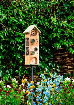 Outlet Insektenhotel mit Erdspieß 200 cm Insektenhotels