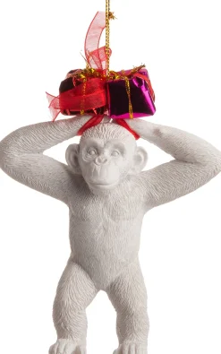 Sale Weihnachtsbaumschmuck Affe mit Geschenk weiß / rot 10 x 4 x 10 cm Weihnachtskugeln & -Anhänger